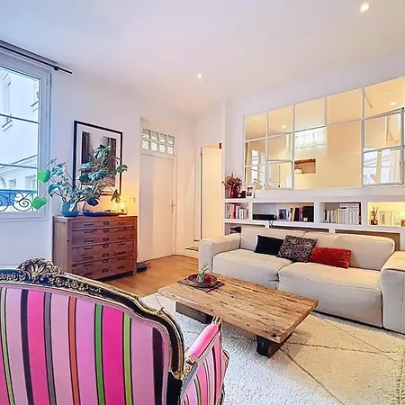 Spacious Oberkampf Near Bastille 巴黎